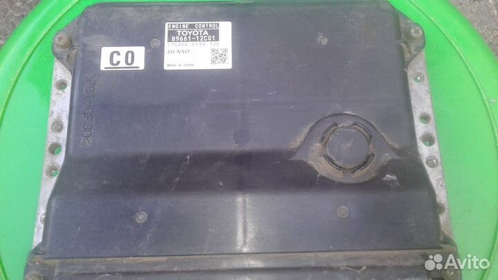 Toyota Corolla E150 эбу двигателем