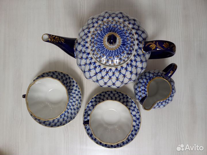 Чайный сервиз Кобальтовая сетка предметы и блюдца