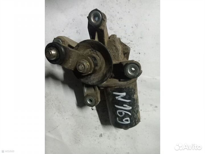 Мотор дворников на nissan bluebird U13