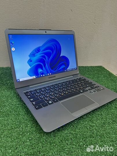 Тонкий Ультрабук Samsung с SSD/i3-2367M/4гб озу