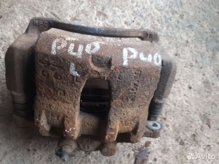 Суппорт передний левый Kia Rio 3 Hyundai Solaris 1