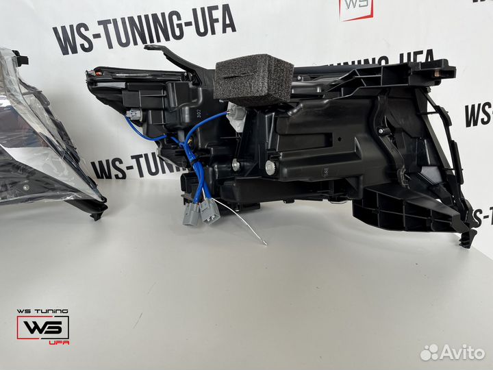 Фары штатные Toyota Land Cruiser Prado 150 YC47