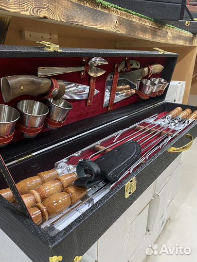 Набор для пикника в чемодане