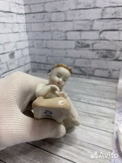 Статуэтка фарфор 