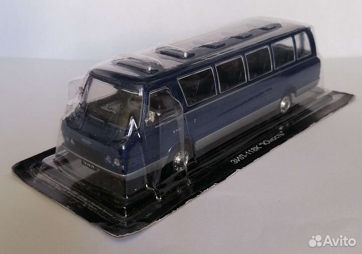 Модель автомобиля 1:43