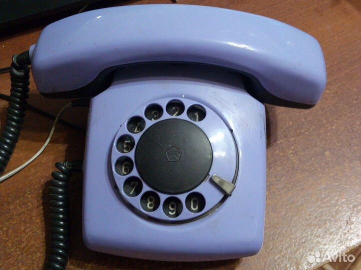 Старинный телефон. СССР