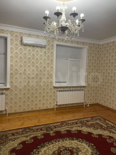 2-к. квартира, 72 м², 1/5 эт.