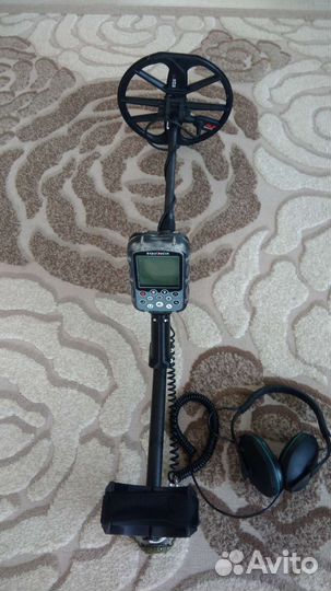Металлоискатель в боксе Minelab Equinox 800