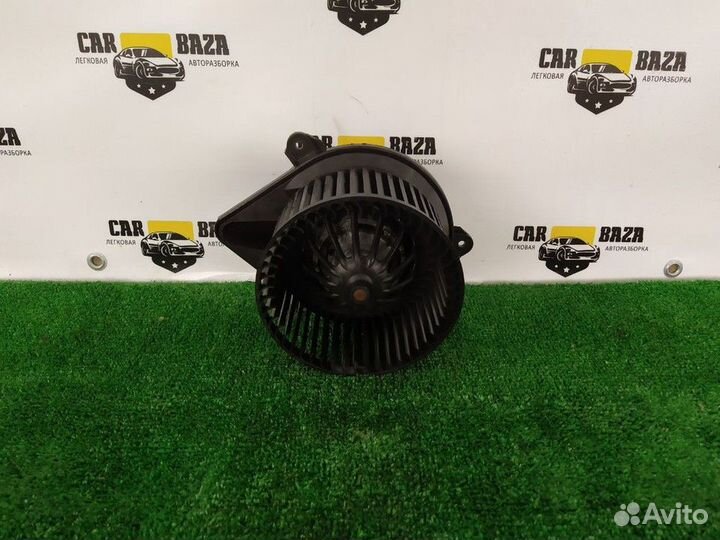 Моторчик отопителя (печки) Peugeot 607