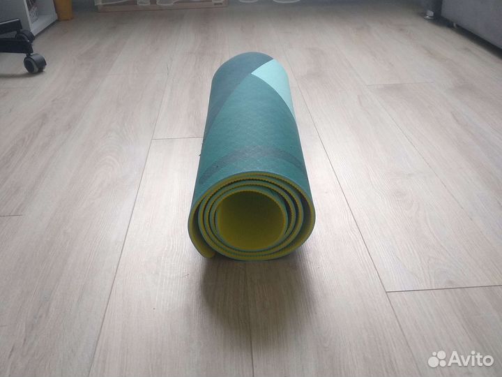 Коврик для йоги и фитнеса