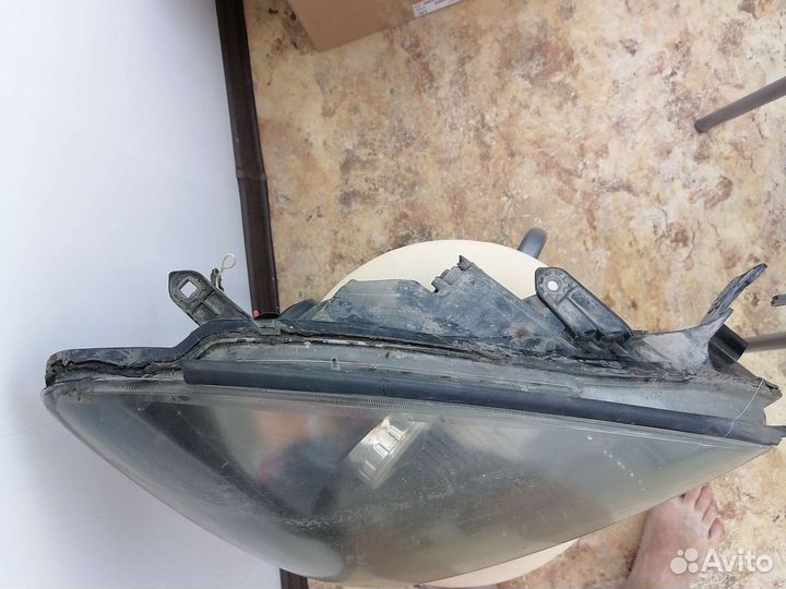 Фара mitsubishi lancer 9