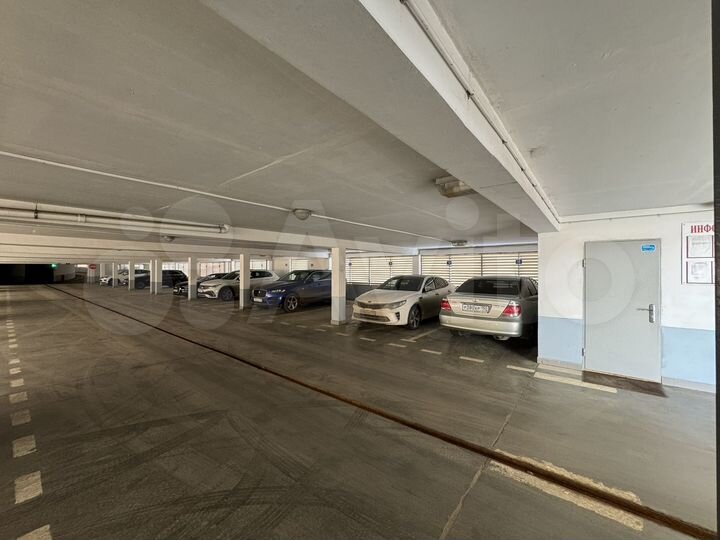 Машиноместо, 16 м²