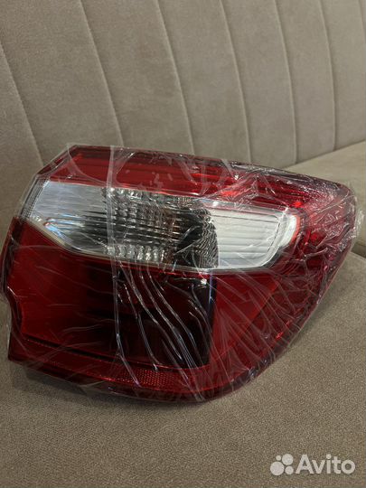Фонарь задний правый kia rio 3 хэтчбек