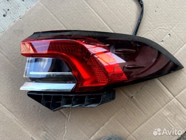 Фонарь правый Toyota Corolla E210