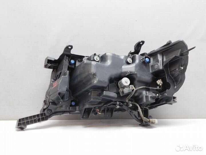 Фара правая Toyota Land Cruiser