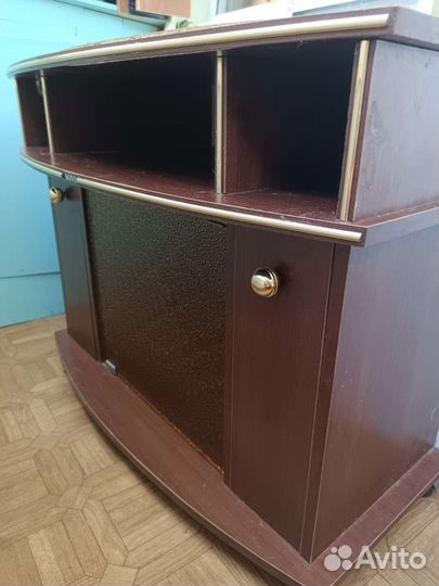 Тумба под телевизор