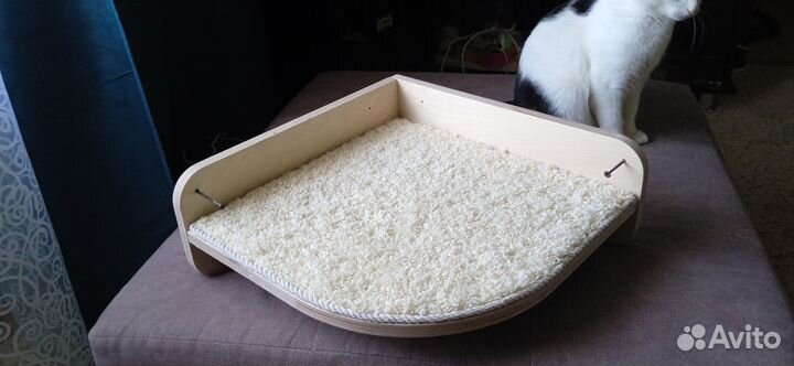 Лежанка для кошек