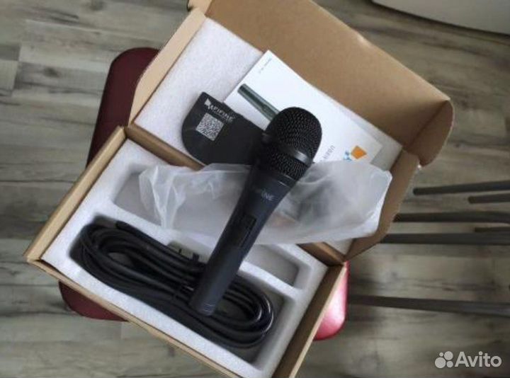 Ручной микрофон