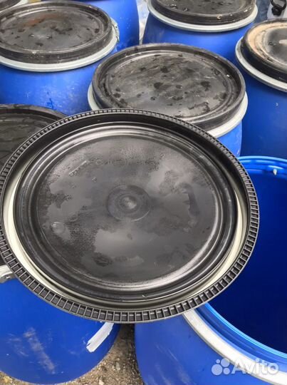 Бочка пластиковая 170л бу.Посуда под вино