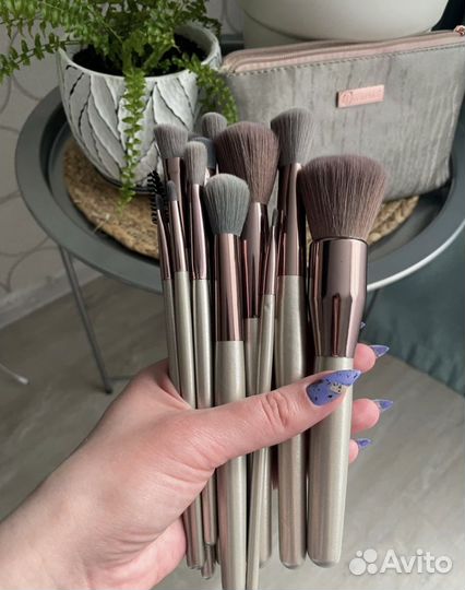 Кисти для макияжа