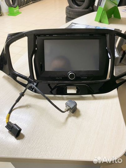 Магнитолла