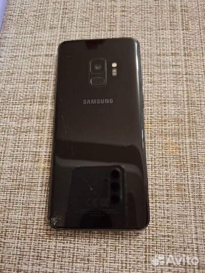 Samsung Galaxy S9, 4/64 ГБ