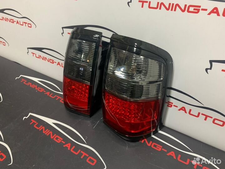 Стопы RH+LH Nissan Terrano (R50) 1995-2002 год (комплект LED, темно-красные)