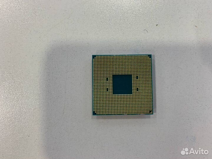 Процессор AMD Ryzen 5 2400G AM4