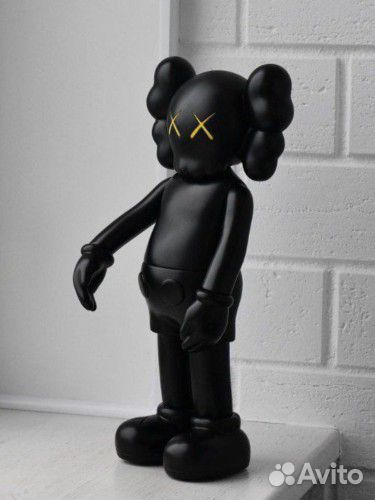 BearBrick Kaws