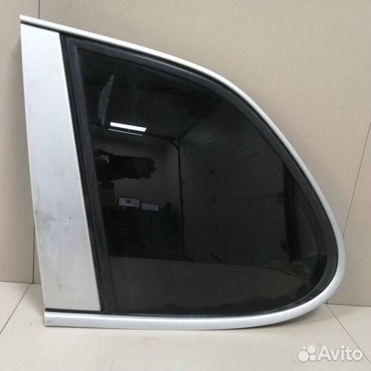 Стекло кузовное глухое левое Porsche Cayenne 2003