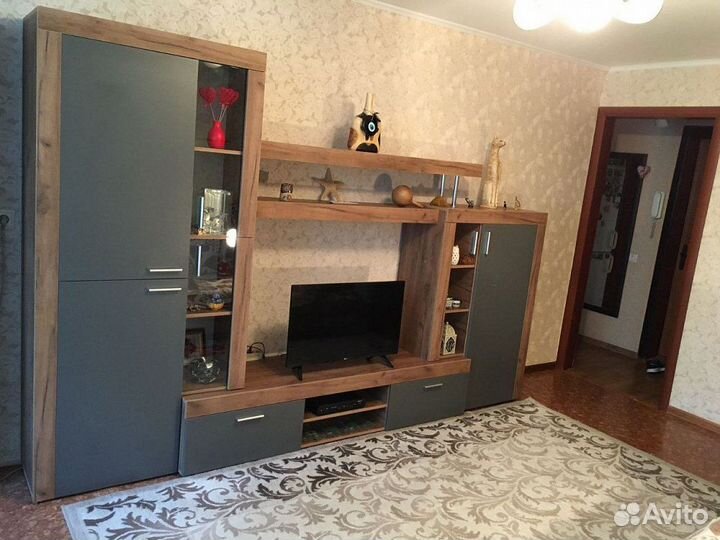 Стенка монтана