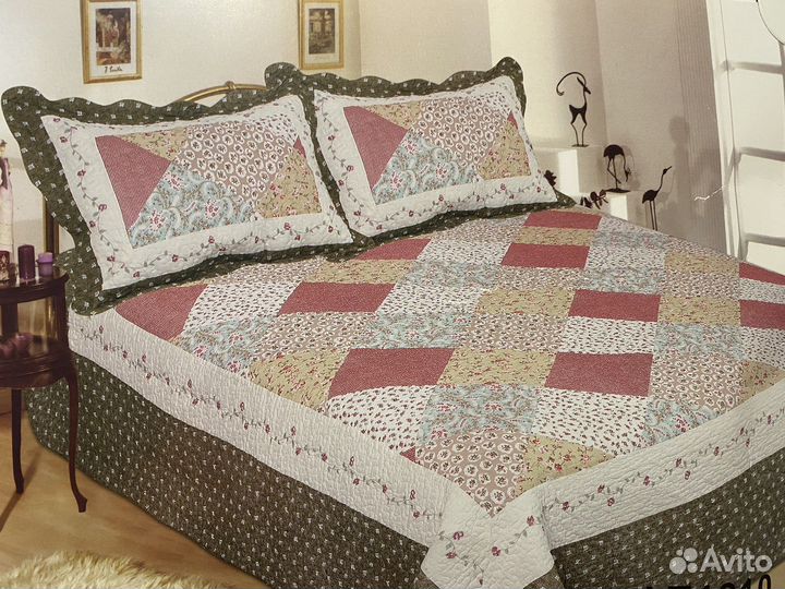 Покрывало на кровать новое