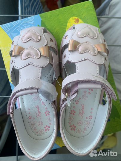 Сандалии босоножки новые Капика р.24