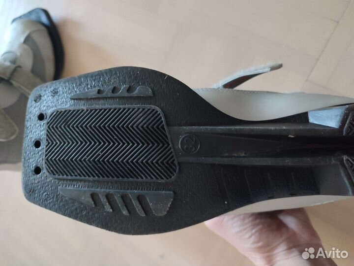 Лыжные ботинки, сапоги, кроссовки