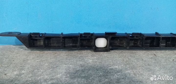 Кронштейн заднего бампера левый Honda Civic 8