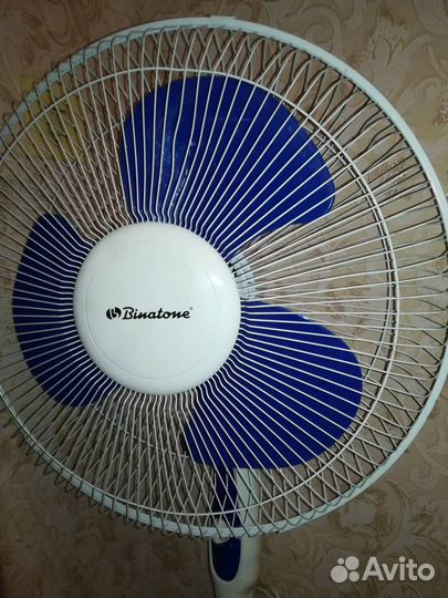 Два вентилятора напольных