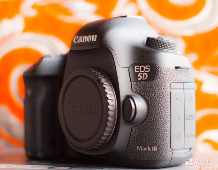 Canon 5D Mark III полный кадр (пробег 8 тыс.)