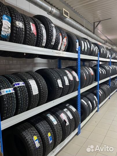 Bridgestone Blizzak Spike-02 185/60 R15 84T