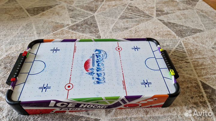 Настольный аэрохоккей