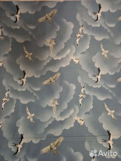 Отрез ткани кремплен