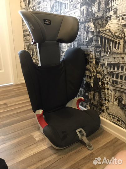 Продаю автокресло Britax romer kidfix sl