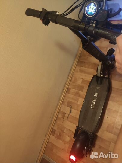 Электросамокат kugo M4