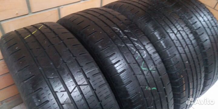 Continental ContiCrossContact LX 215/65 R16