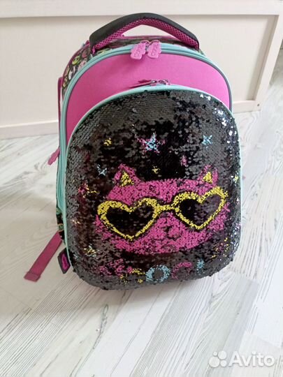 Рюкзак школьный