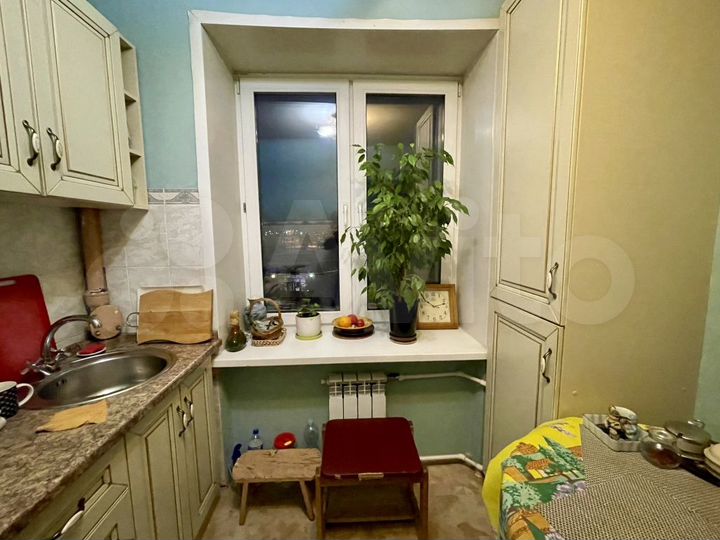 2-к. квартира, 46 м², 3/3 эт.