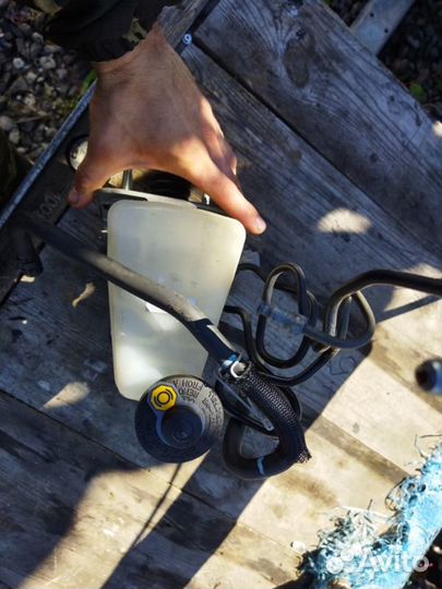 Главный тормозной цилиндр Lexus Gs430 UZS190 3uzfe