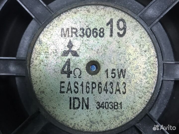 Пара штатных задних динамиков Паджеро 3