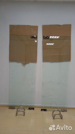 Продам дверь стеклянную