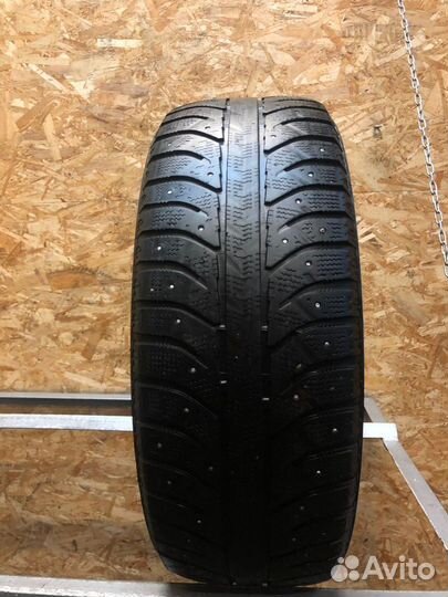 Bridgestone Ice Cruiser 7000 215/60 R17