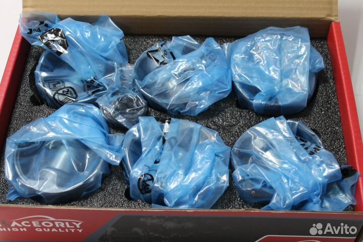 Комплект поршней Land Rover 3.0л 306DT LR018030